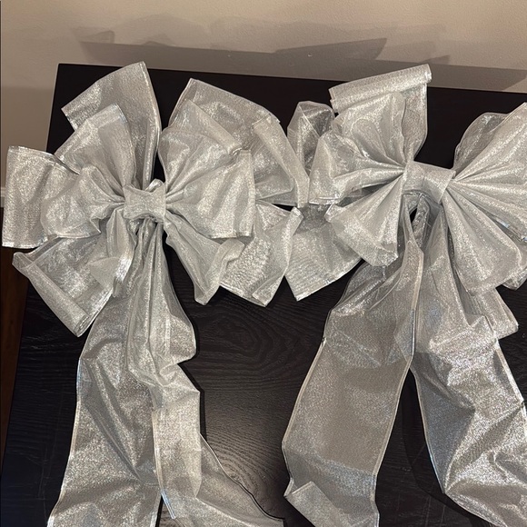 Bundle of Elegant Silver Holiday Bows! Perfect for Christmas Tree Topper! - Picture 1 of 12